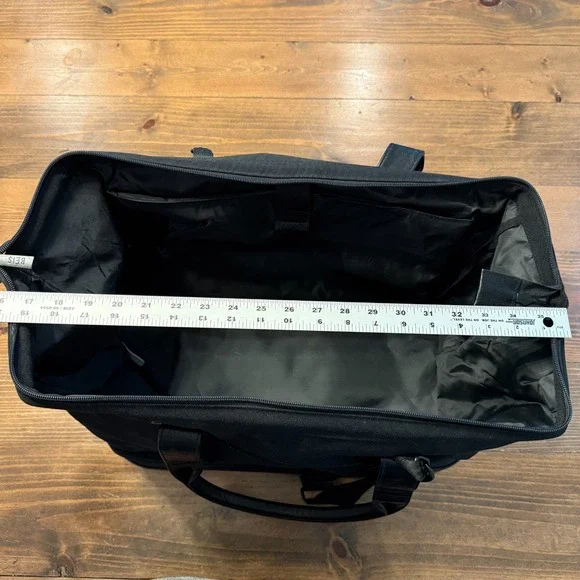 BEIS The Original Weekender Black Travel Bag Luggage Carry-On Vacation - Picture 7 of 11